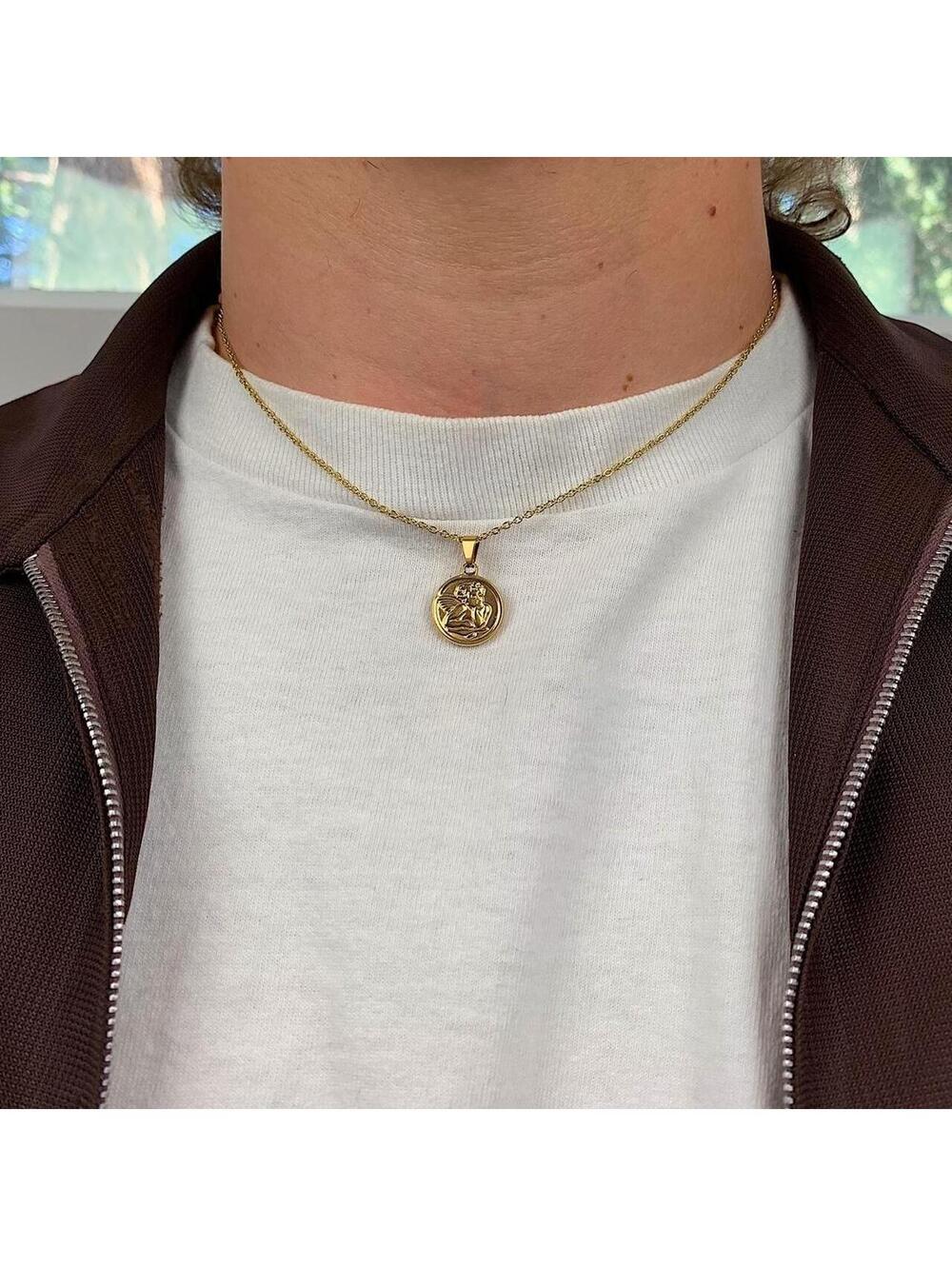 Cute Baby Angel Stainless Steel Gold Plated Circle Pendant necklace. 17.5 - Picture 3 of 7